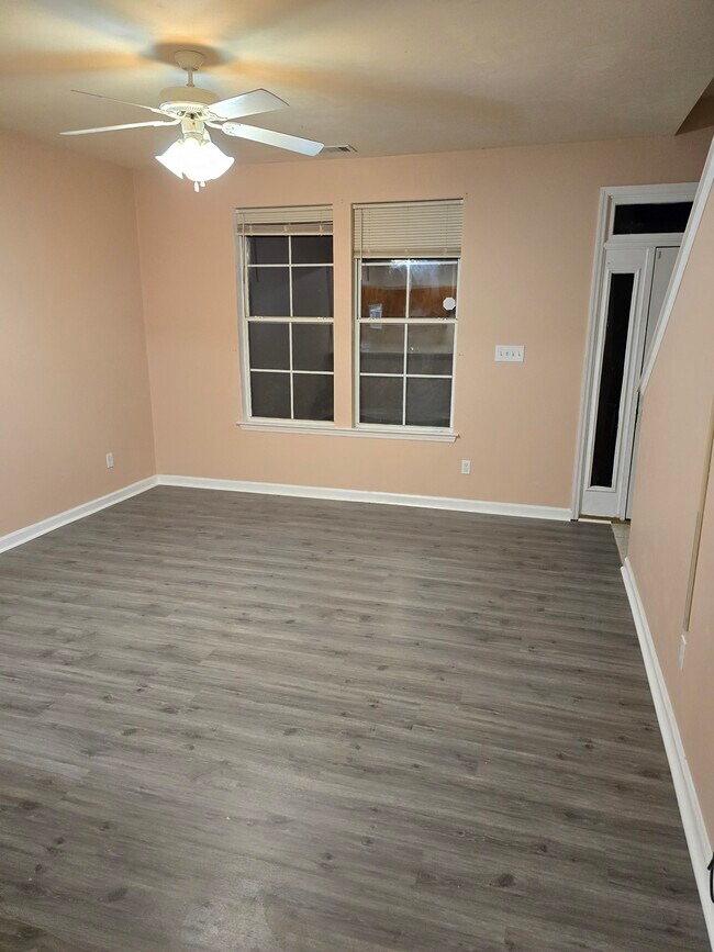 Photo - 2014 Midyette Rd