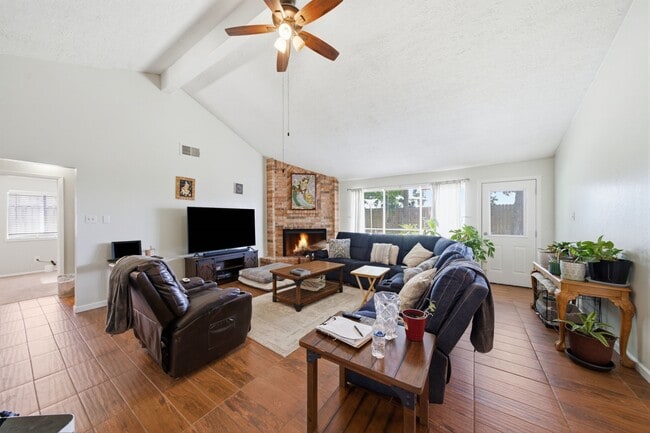 Photo - 411 Forest Hills Dr