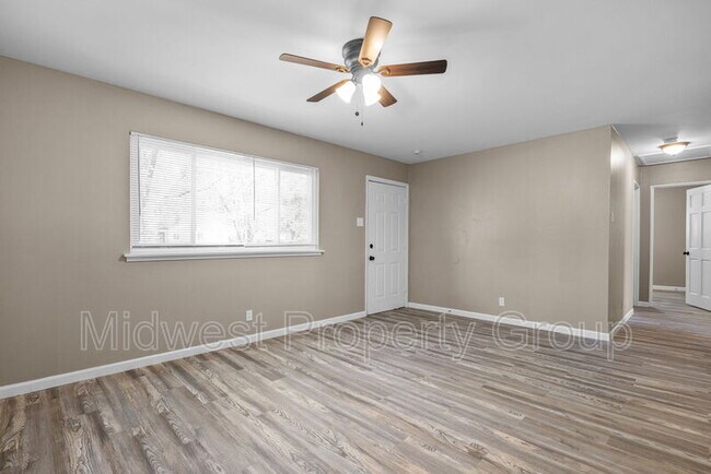 Photo - 15 Juno Dr