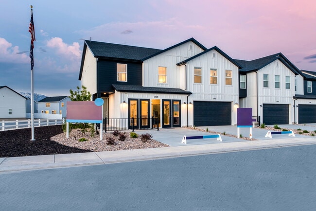 Building Photo - 1566 N Summer Spgs Cv