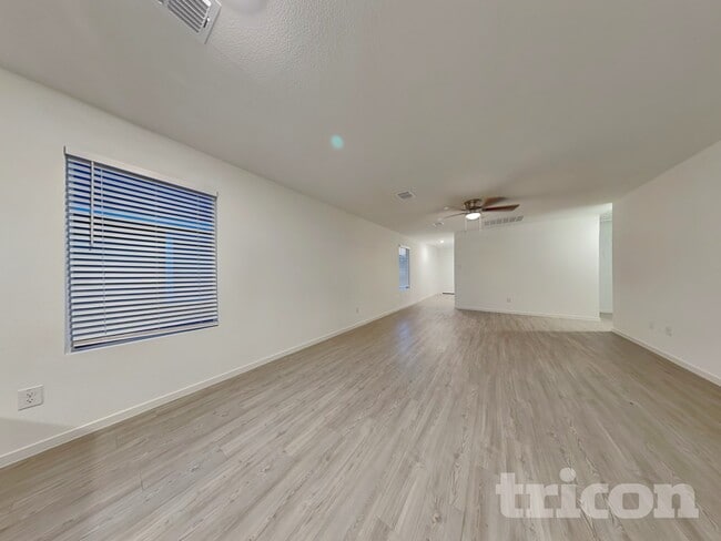 Photo - 6751 Highlands St