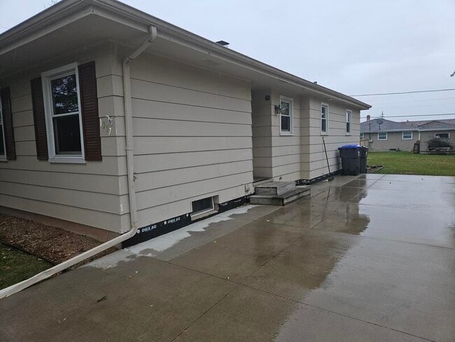 Photo - 1097-1099 Laurel Ct