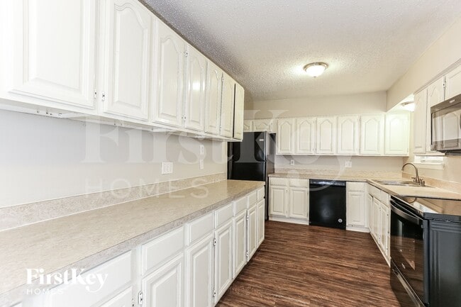 Photo - 1839 Wynn Terrace