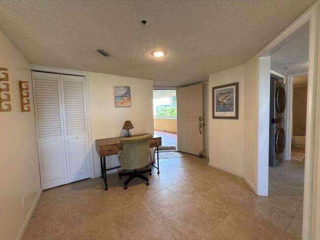 Photo - 700 Uno Lago Dr Unit 305