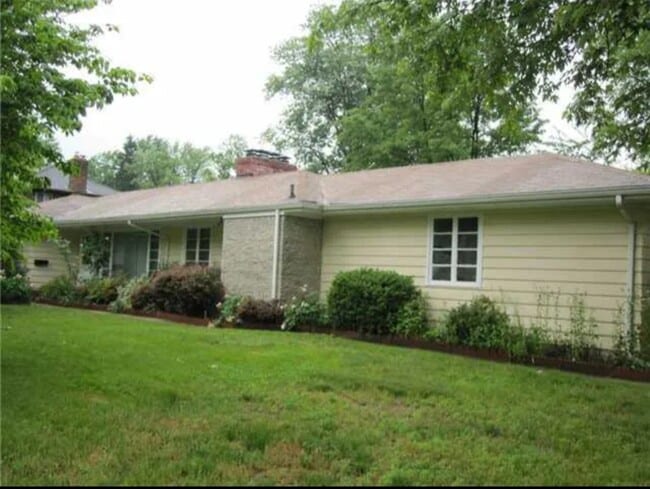 Photo - 2123 Eileen Rd