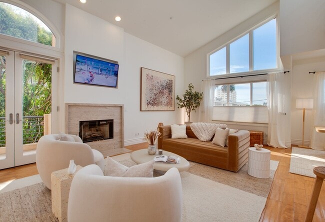 Photo - Sophisticated Bright & Spacious Furnished 2 Bed 2.5 Bath Penthouse Loft with private Rooftop in P... Unit 304