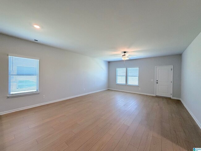 Photo - 22869 Dashwood Ln