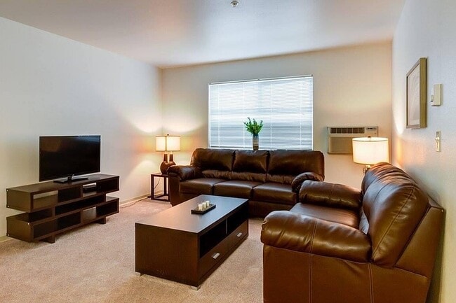 Building Photo - Pheasant Run