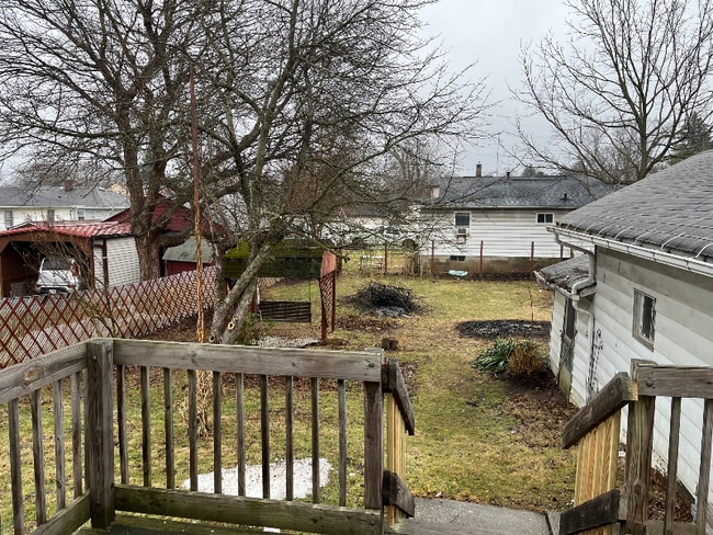 Photo - 486 W Waterloo Rd