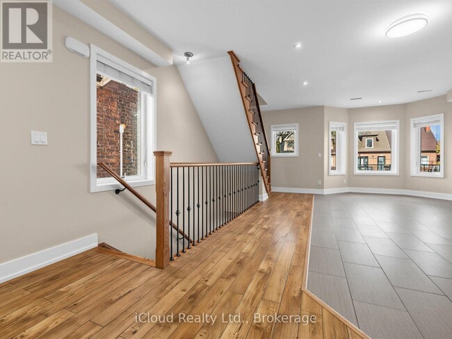 Photo - 1226 Lansdowne Ave