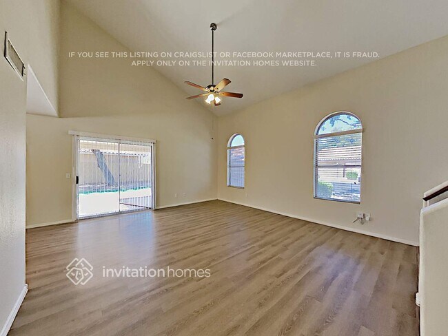 Photo - 8030 W Paradise Dr