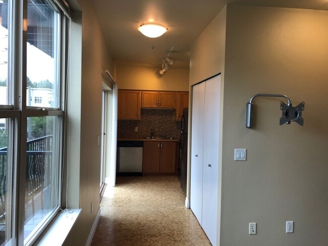 Photo - Fairhaven Harris Square Studio Condo For Rent in Historic Fairhaven