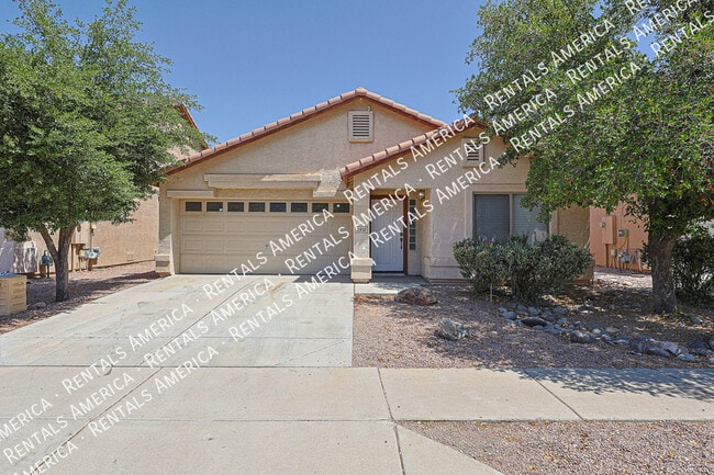 Photo - 4930 W Desert Dr