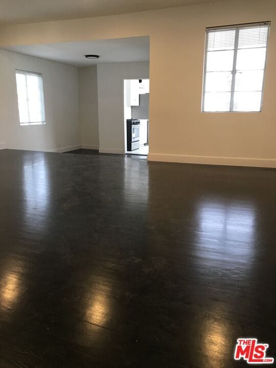 1843 S Beverly Glen Blvd Unidad 1/2