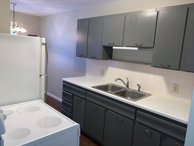 Photo - Shai Lynn Apartments