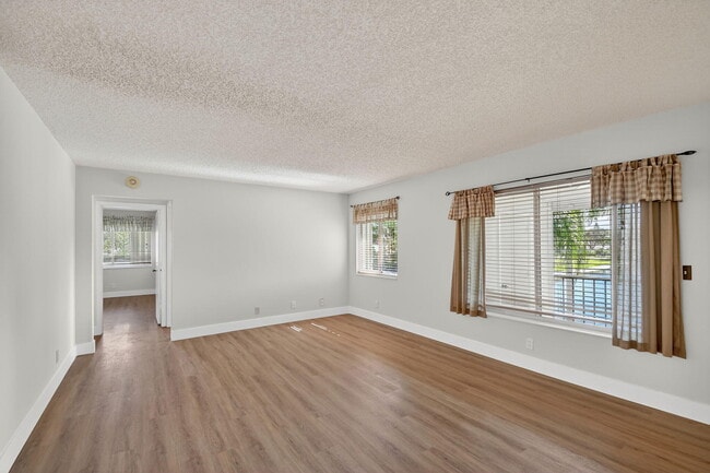 Building Photo - 4996 Sable Pine Cir Unit B2