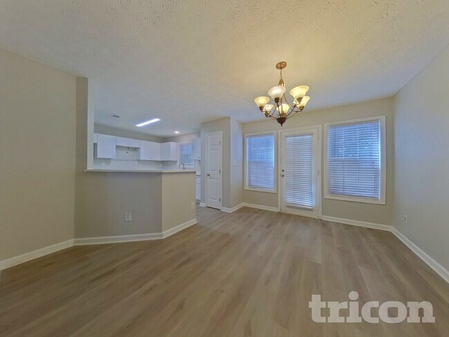 Photo - 3012 Nature Pass