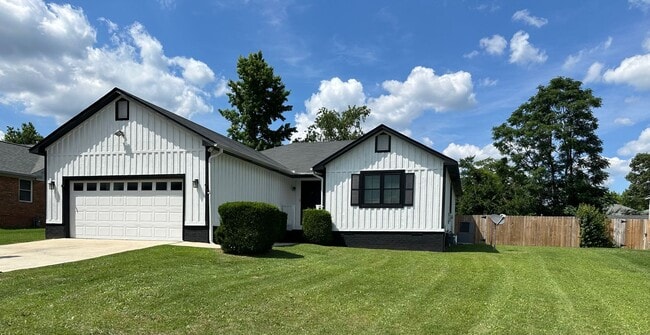 Available now in Amelia Landing Subdivisio... - Available now in Amelia Landing Subdivisio... House