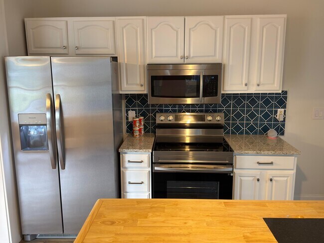 Photo - 302 N Sumner St