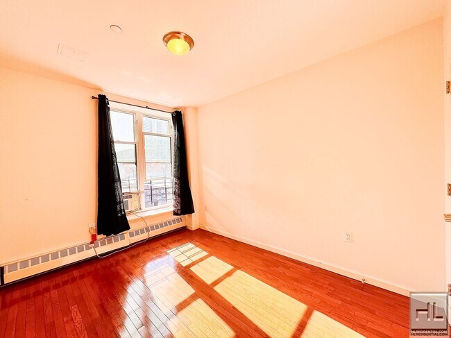 Photo - WEST 129 STREET Unit 5