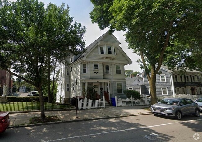 Building Photo - 2207 Dorchester Ave Unit 1 Rental