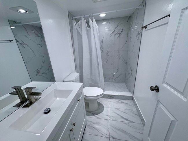 Photo - 689 NE 6th Ct Unit 403