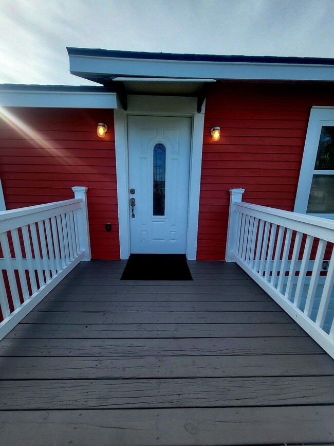 Photo - 5710 Maco St