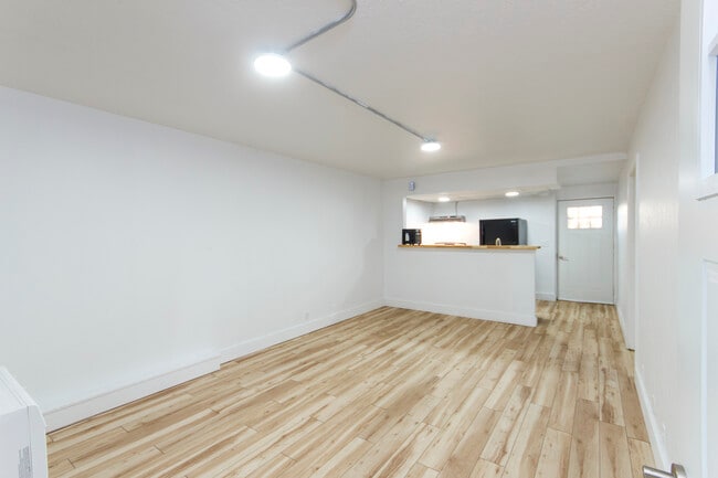 Photo - Wyota Commons