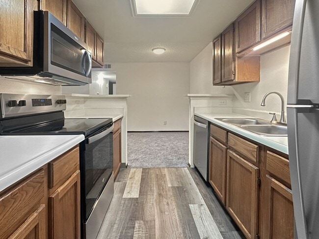 Photo - Freshly Updated 2 Bed, 2 Bath Condo for Rent in Denver