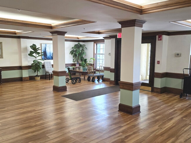 Photo - 59 Courtland Ave Unit APT 3K