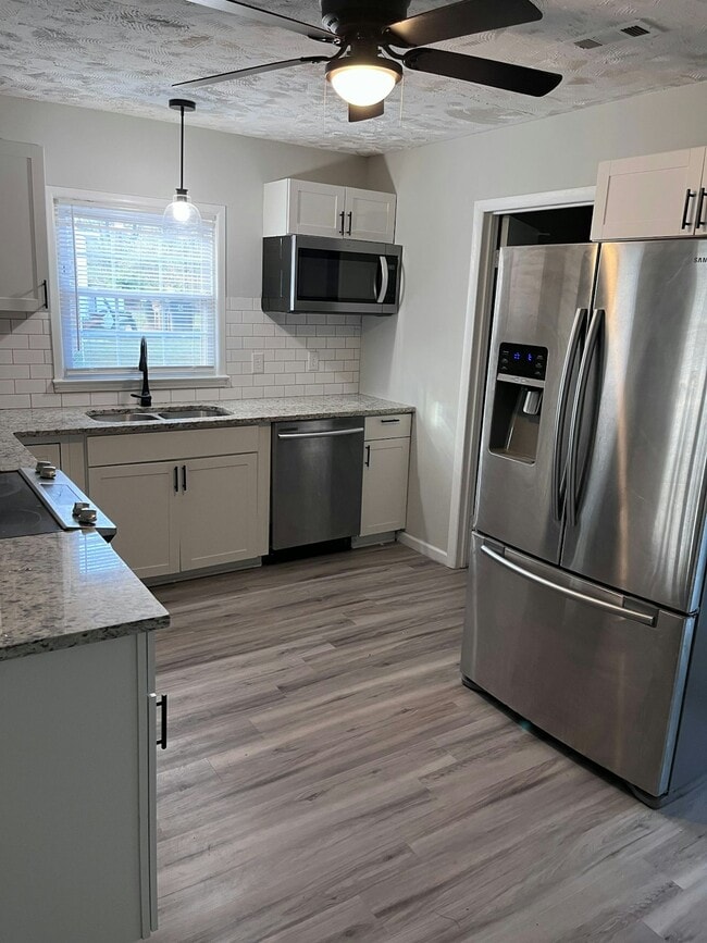 Photo - 3625 Flint St