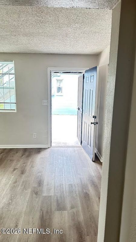 Photo - 1124 W 25th St Unit 4
