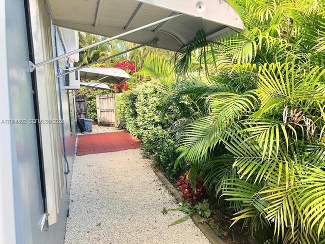 Photo - 2140 NE 180th St