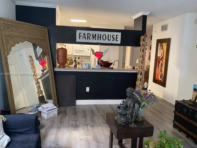 Building Photo - 17145 N Bay Rd Unit 4312