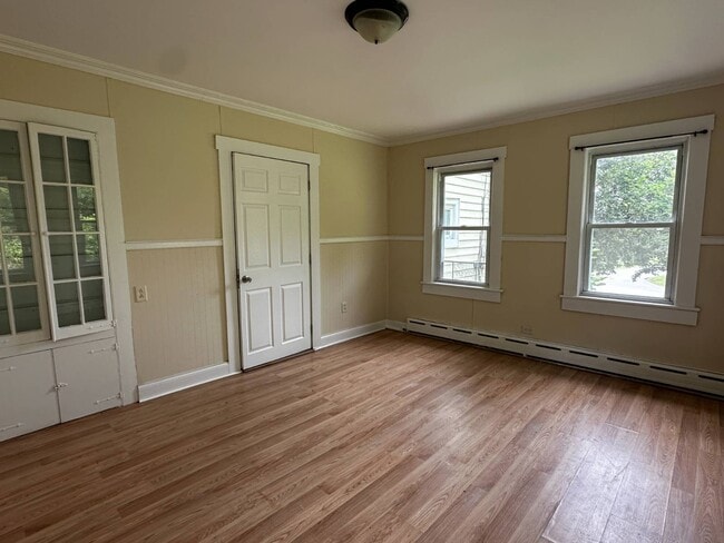 Photo - 245 Lattintown Rd