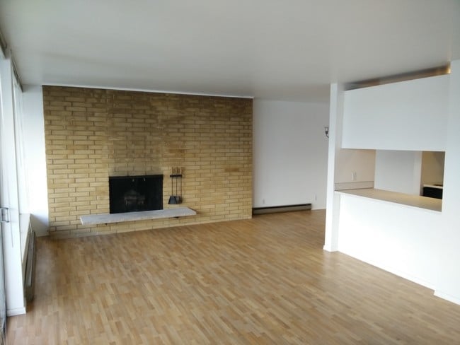 Photo - Dexter House Apartments