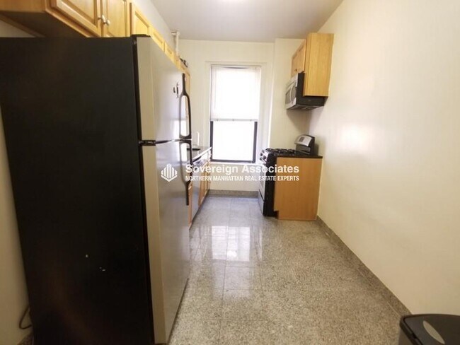 Photo - 664 W 163rd St Unidad 33