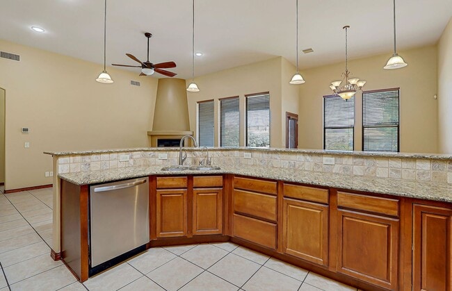 Photo - Beautiful Home in Sonoma Ranch with Amazin...