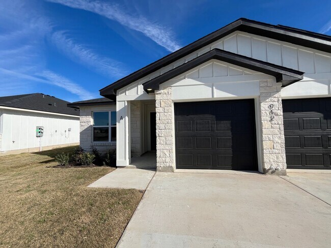 Building Photo - 912 Wax Myrtle Ct Unit A-STILL OCCUPIED BY RESIDENT