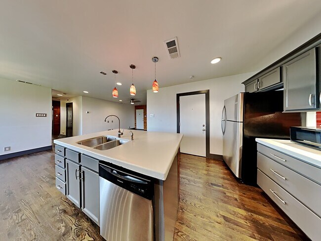 Photo - 2307 Cardinal Ln