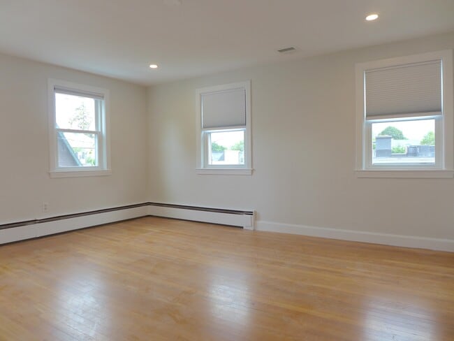 Photo - 20 Eastburn St Apartment
