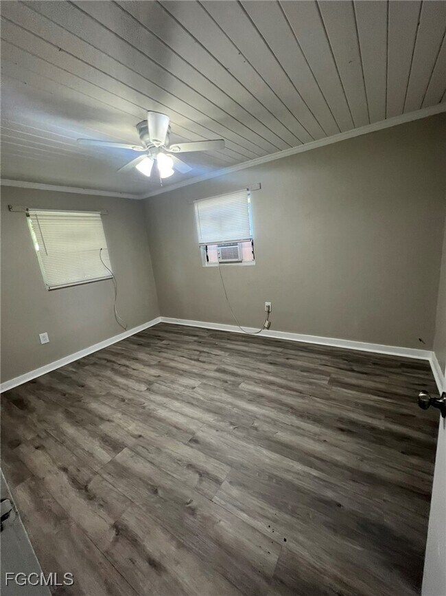 Photo - 2643-2651-2651 Lafayette St