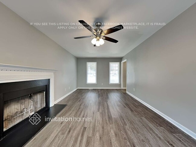 Photo - 205 Crossfire Rd