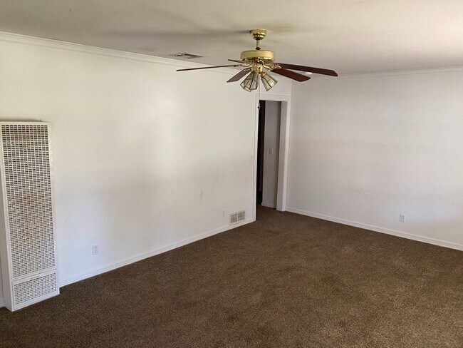 Photo - 2 bed 1 1/2 bath