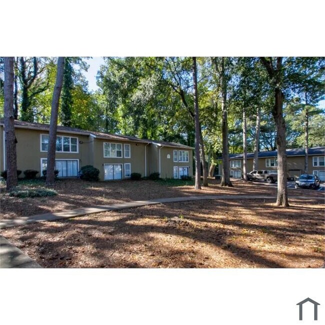 Photo - Room in Apartment on Stanton Rd SW