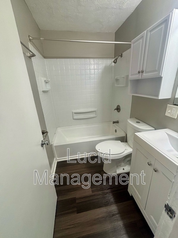 Photo - 615 Dresden Ave