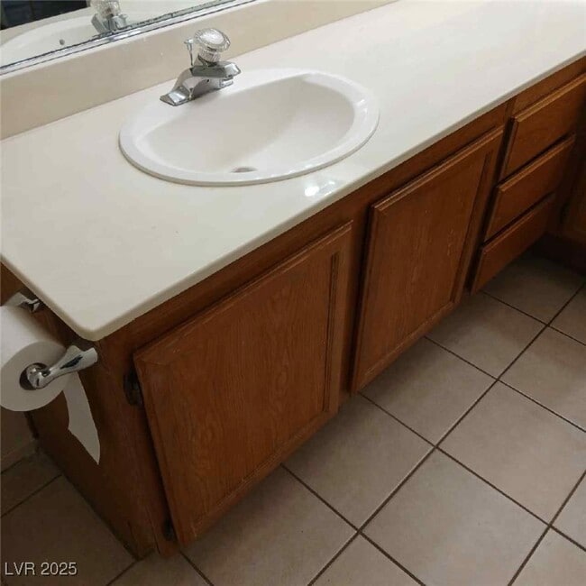Building Photo - 1575 W Warm Springs Rd Unit 3122 Rental