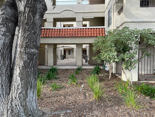 Photo - Twin Oaks Senior Apartments