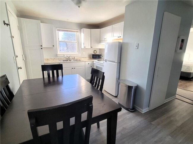 Photo - 70 Carroll Ave Unit 303