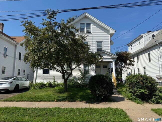 Photo - 630 Washington Ave Unidad 2fl